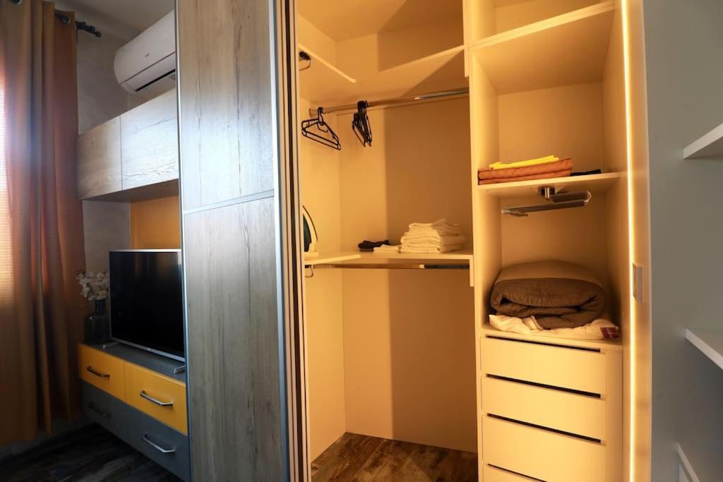Unique Central 1 Bedroom Flat โซเฟีย ภายนอก รูปภาพ